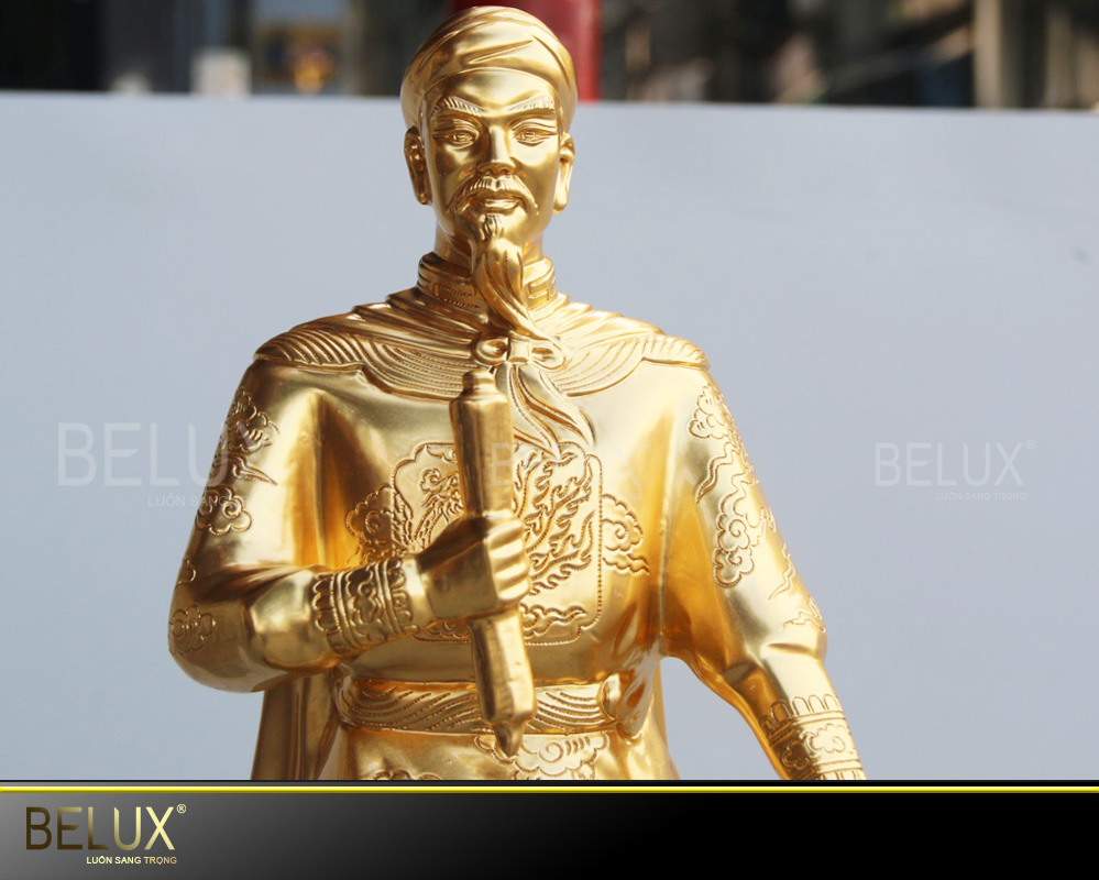Ảnh Tượng Đồng Đỏ Dát Vàng 9999 Trần Hưng Đạo Cao 60 Cm