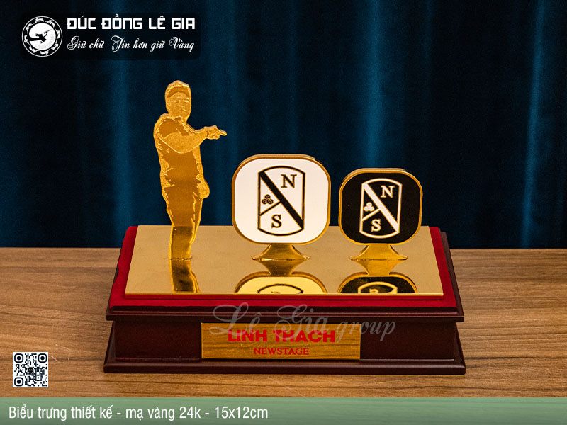 Biểu trưng thiết kế theo yêu cầu Bằng Đồng mạ vàng - 15x12cm