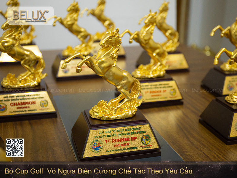 Ảnh Bộ Cup Golf Vó Ngựa Biên Cương Chế Tác Theo Yêu Cầu