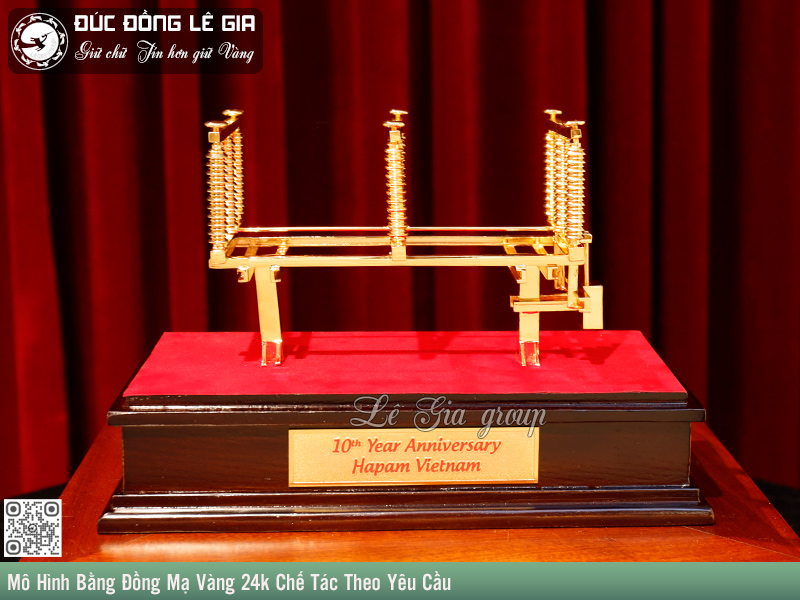 Mô Hình Bằng Đồng Mạ Vàng 24k Chế Tác Theo Yêu Cầu
