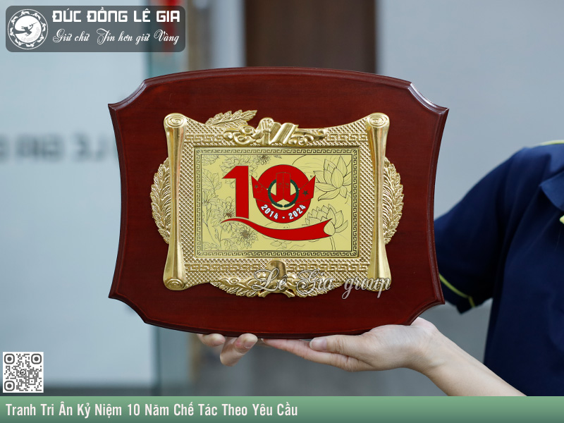 Tranh tri ân kỷ niệm 10 năm là món quà tặng cá nhân hóa mang nặng giá trị kỷ niệm