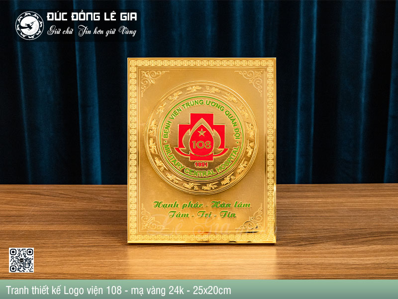 Tranh thiết kế logo mạ vàng là quà tặng giúp nâng tầm giá trị thương hiệu một cách đầy nghệ thuật