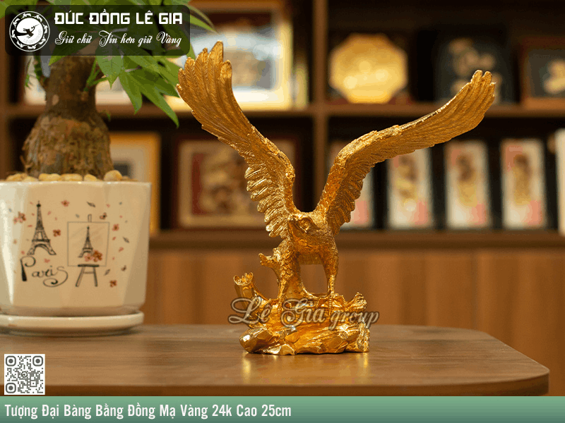 Tượng Đại Bàng tung cánh bằng đồng 