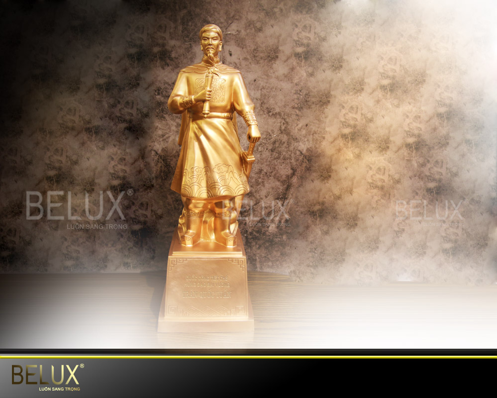 Ảnh Tượng đồng đỏ Trần Hưng Đạo cao 61 cm