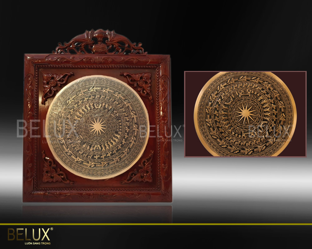 Ảnh Tranh mặt trống đúc hoa văn nổi khung gỗ