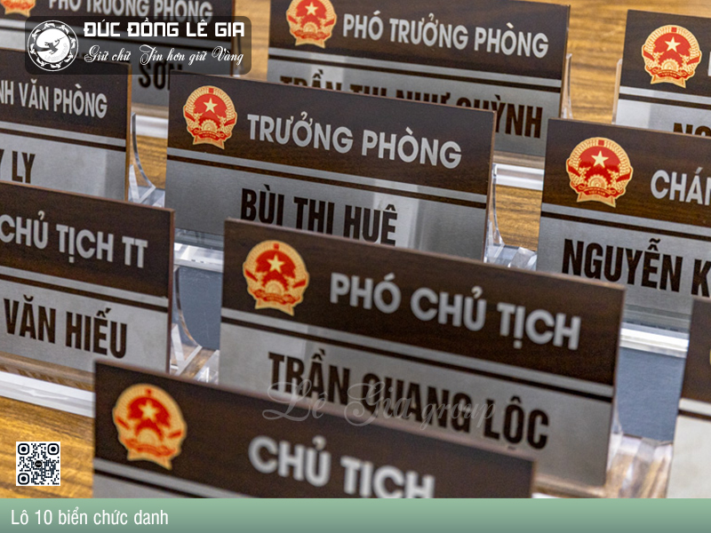 Hoàn Thiện Lô 10 biển chức danh Theo Mẫu Yêu Cầu