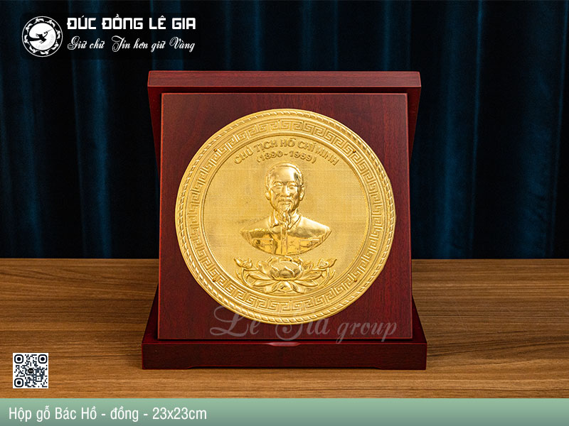 Hộp Tranh Bác Hồ  Bằng Đồng - 23x23