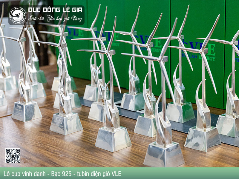 Hoàn Thiện Lô cup vinh danh Bằng Bạc - tubin điện gió