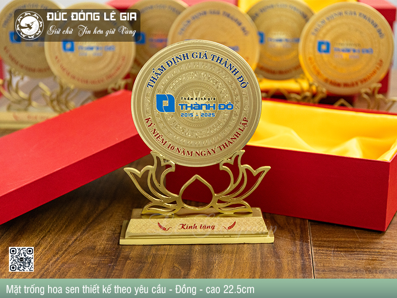 Mặt trống hoa sen thiết kế theo yêu cầu - Đồng - cao 22.5cm