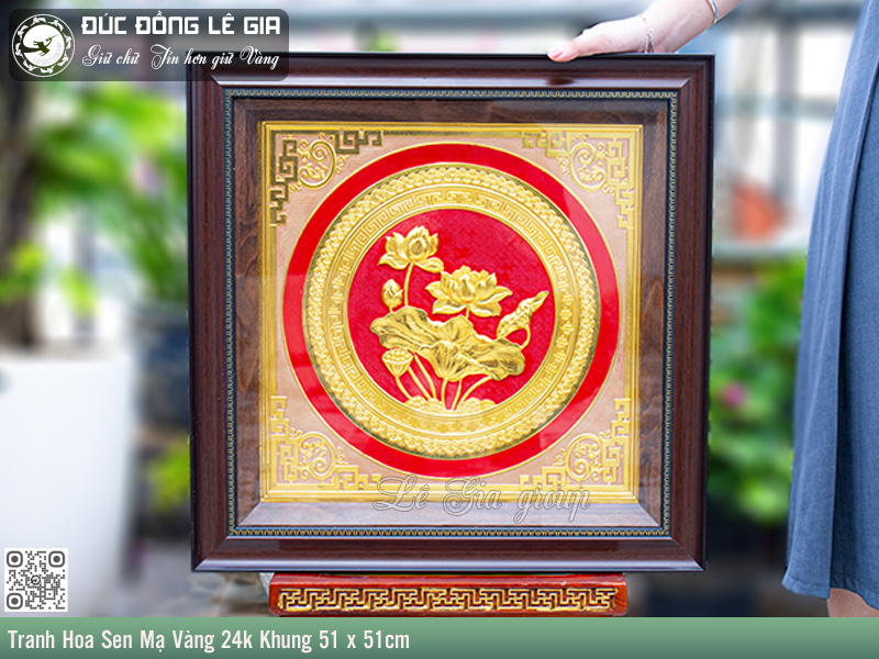Tranh Hoa Sen Mạ Vàng 24k Khung 51 x 51cm