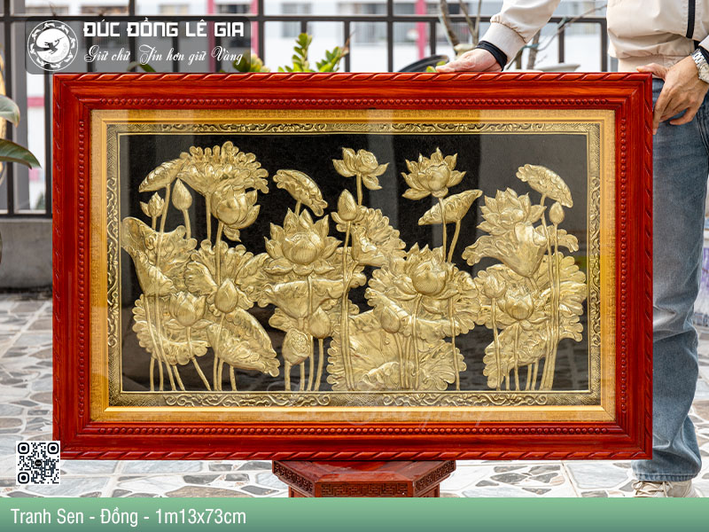 Tranh Hoa Sen Bằng Đồng Khung Gỗ 113 x 73