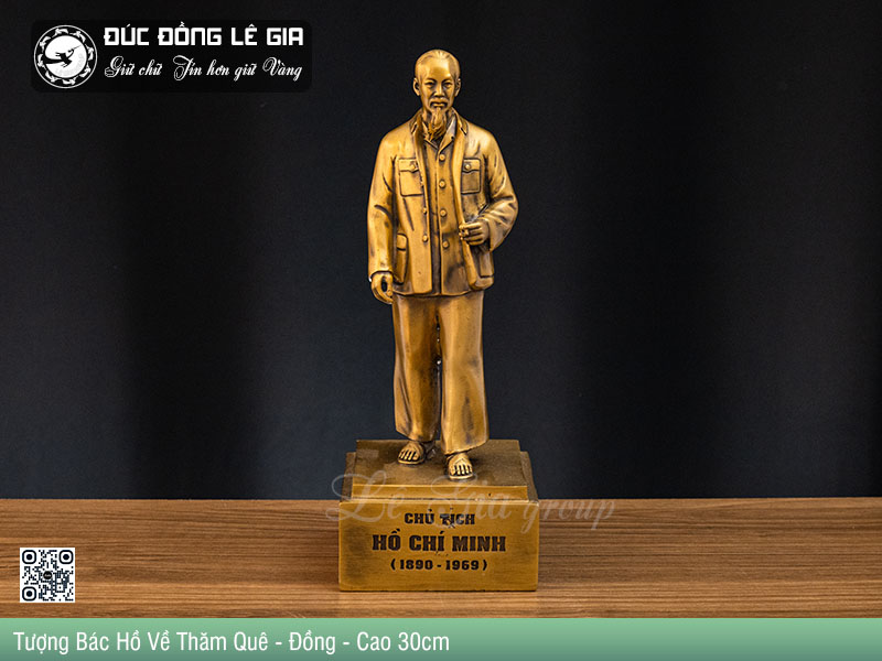 Tượng  Bác Hồ Về Thăm Quê Bằng Đồng - Cao 30cm