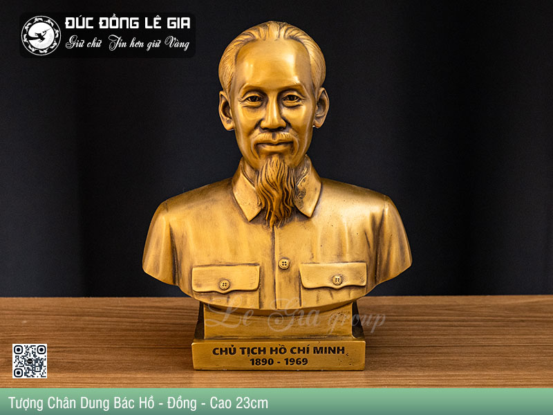 tuong-bac-ho-chan-dung-cao-23