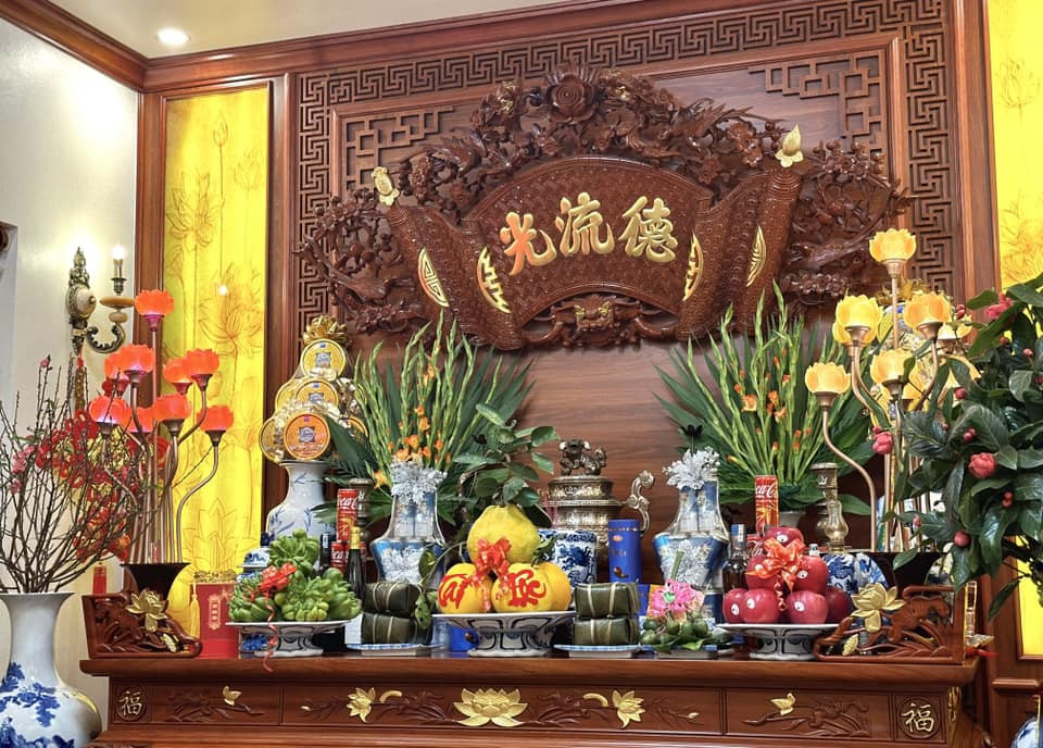 Cách bố trí bàn thờ gia tiên đúng chuẩn: trang nghiêm – tụ khí – giữ trọn đạo hiếu