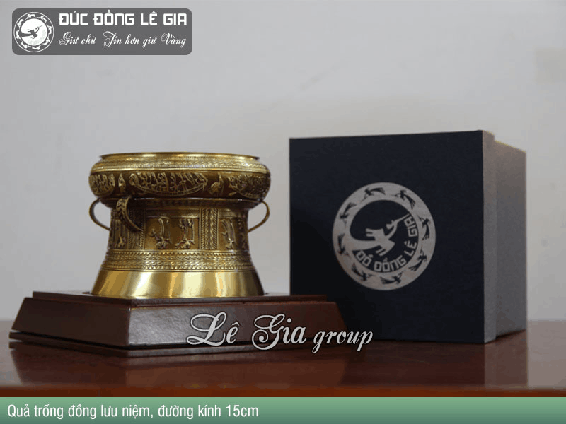 Quả trống đồng lưu niệm Lê Gia