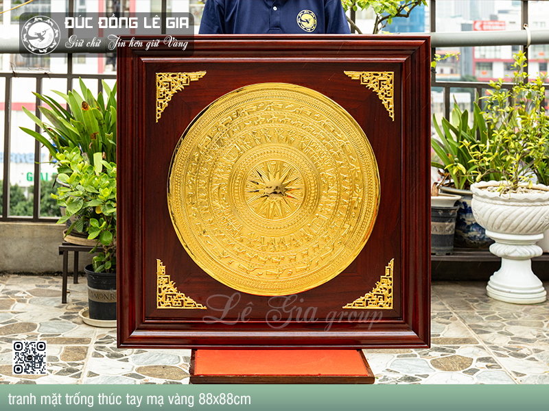 Ảnh tranh mặt trống thúc tay mạ vàng 88x88cm