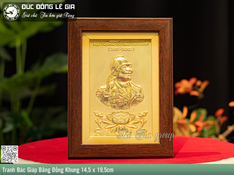 Tranh Đại Tướng Võ Nguyên Giáp là món quà tinh thần ý nghĩa