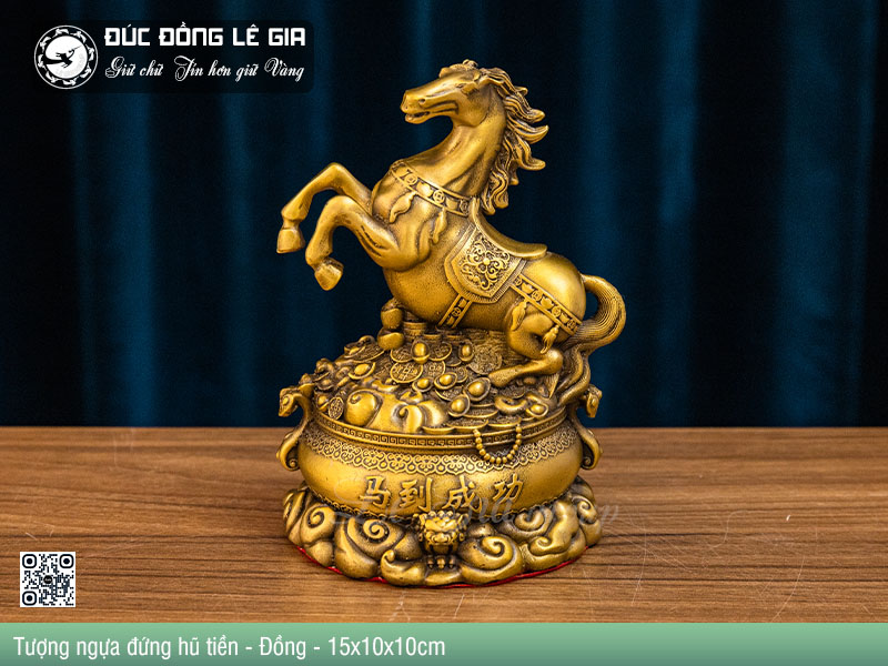 Tượng ngựa đứng hũ tiền