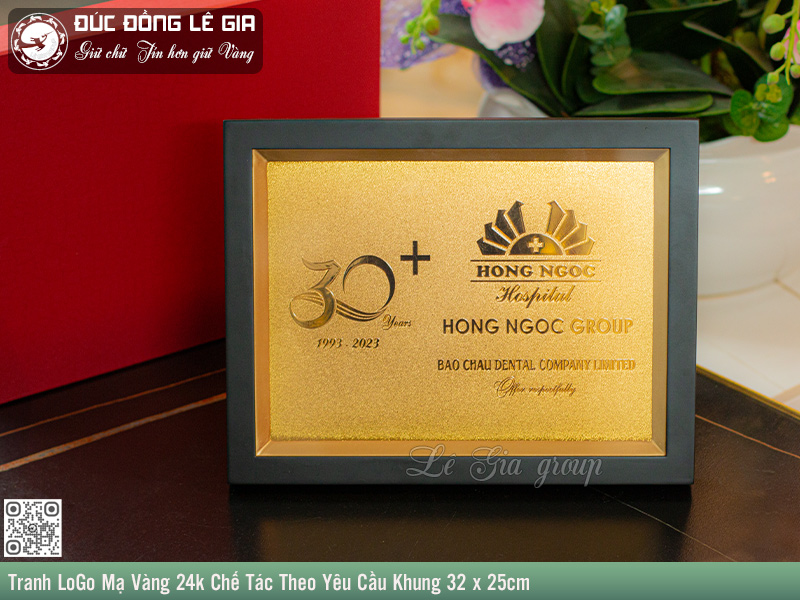 tranh-lo-go-hong-ngoc-ma-vang