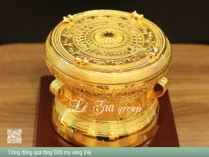 Quả trống đồng lưu niệm đk 20cm mạ vàng 24k
