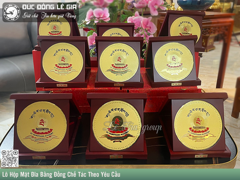 Ảnh Lô Hộp Mặt Đĩa Bằng Đồng Chế Tác Theo Yêu Cầu