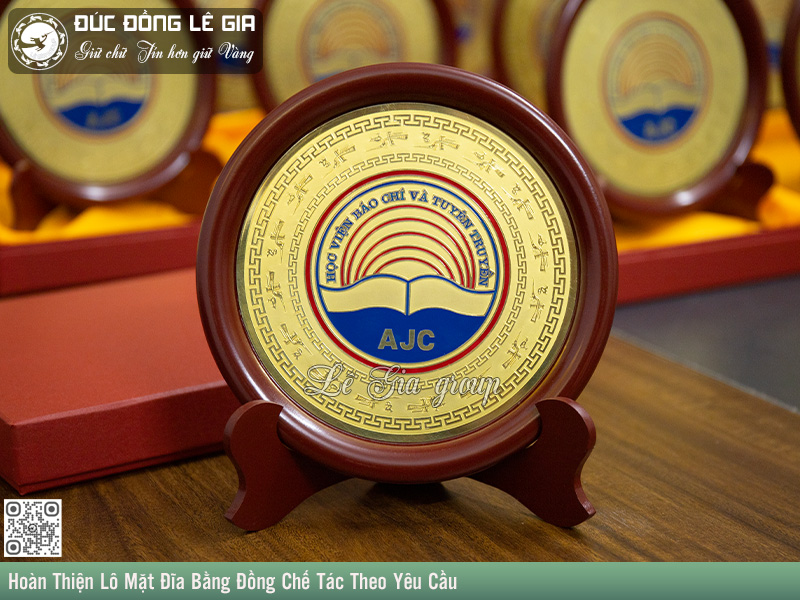 Ảnh Hoàn Thiện Lô Mặt Đĩa Bằng Đồng Chế Tác Theo Yêu Cầu
