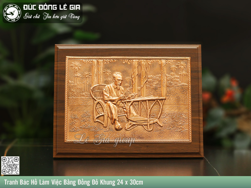 Ảnh Tranh Bác Hồ Làm Việc Bằng Đồng Khung 24 x 30cm
