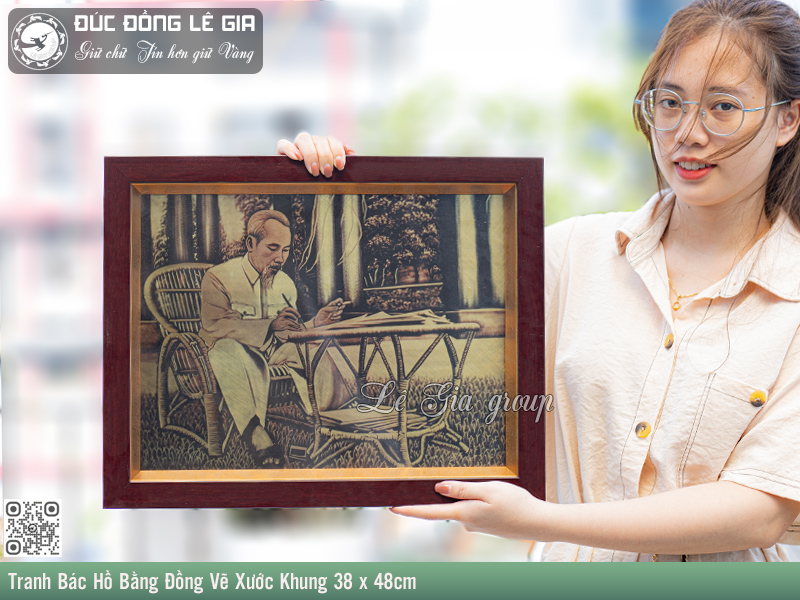 Tranh Bác Hồ Bằng Đồng Vẽ Xước Khung 38 x 48cm